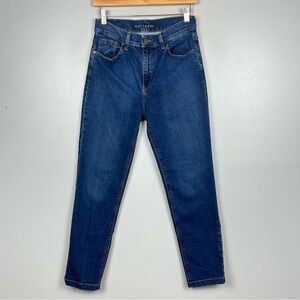 Mott & Bow women’s medium wash tapered leg Mom jeans, size 28.